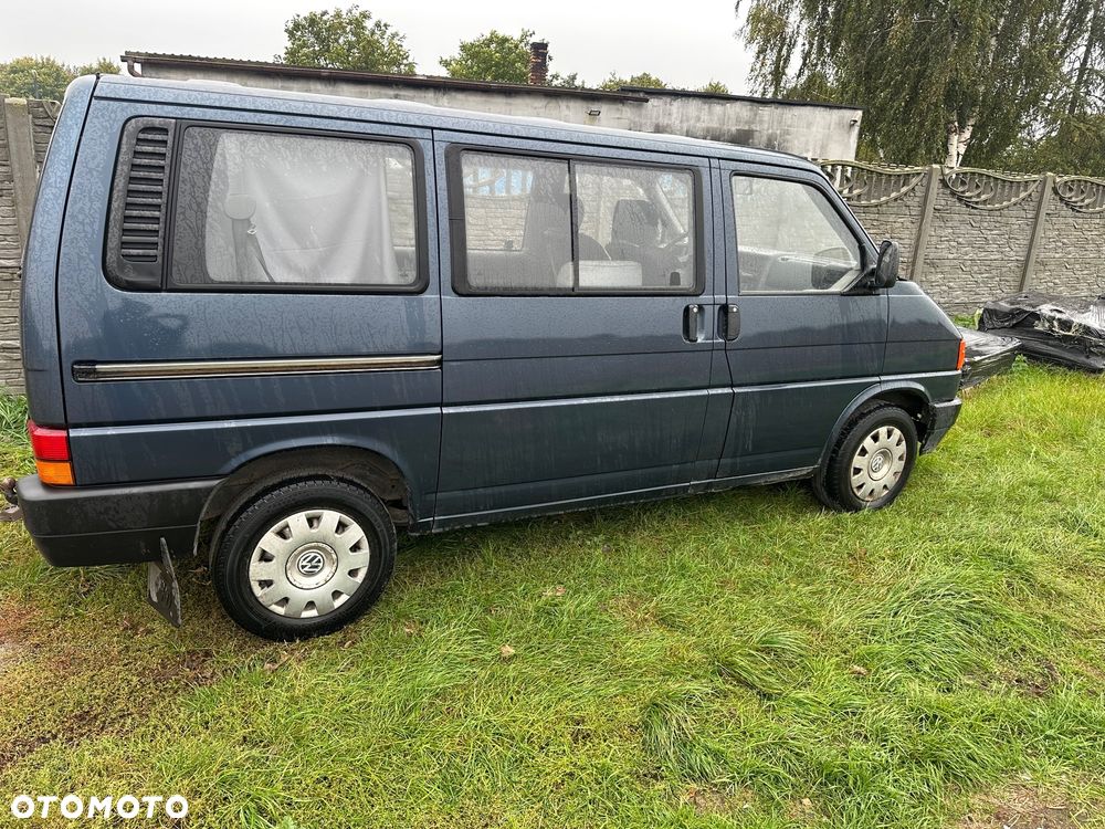 Volkswagen Multivan D - 2