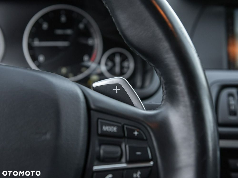 BMW Seria 5 520d Luxury Line - 26
