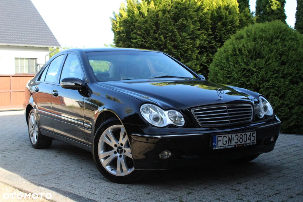 Mercedes-Benz Klasa C 180 Kompressor Elegance Sport Edition - 2
