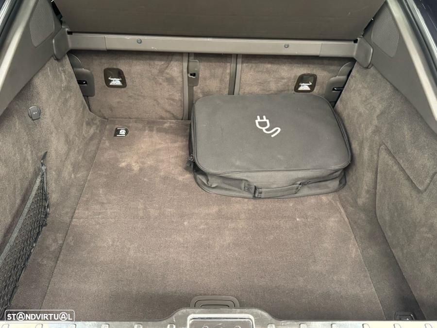 Porsche Panamera 4 E-Hybrid - 57