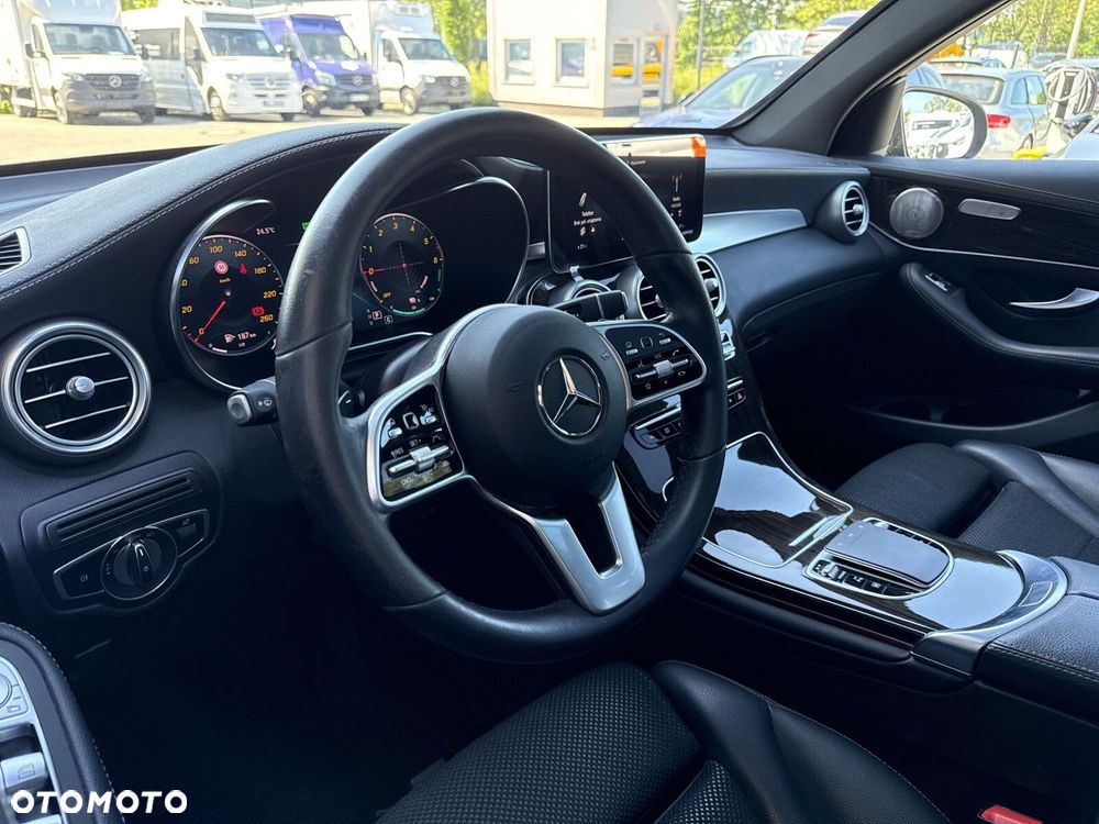 Mercedes-Benz GLC - 13