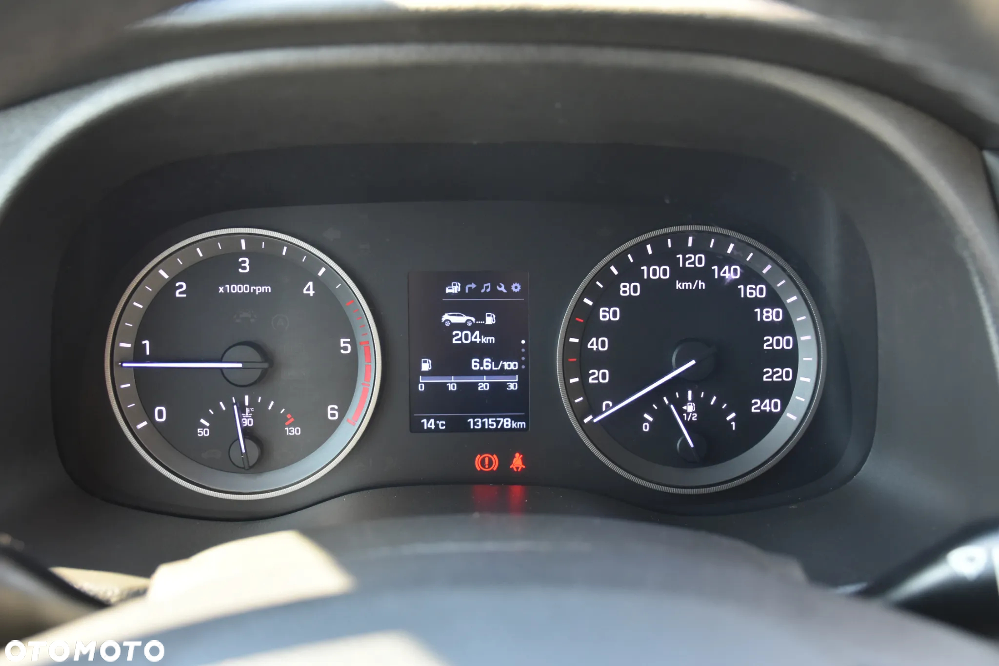 Hyundai Tucson 2.0 CRDI BlueDrive Comfort 2WD - 12