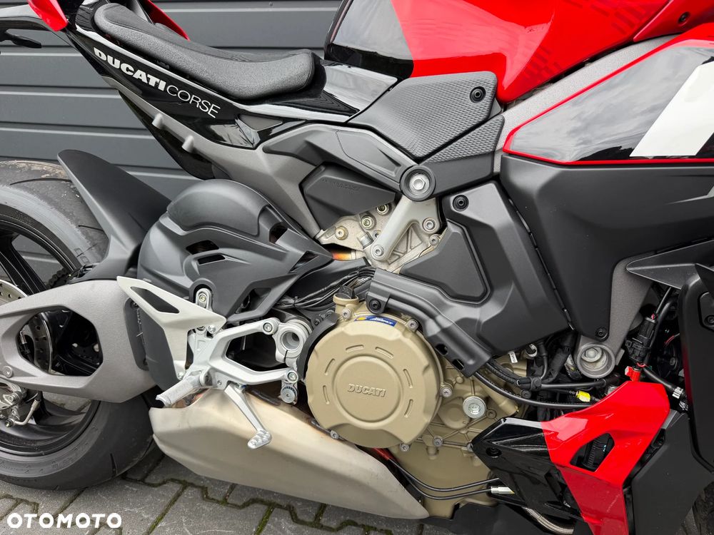 Ducati Streetfighter V4 - 8