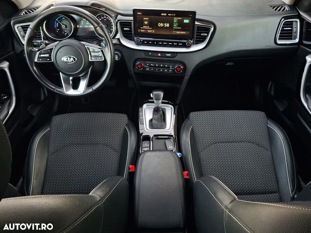 Kia XCeed - 17