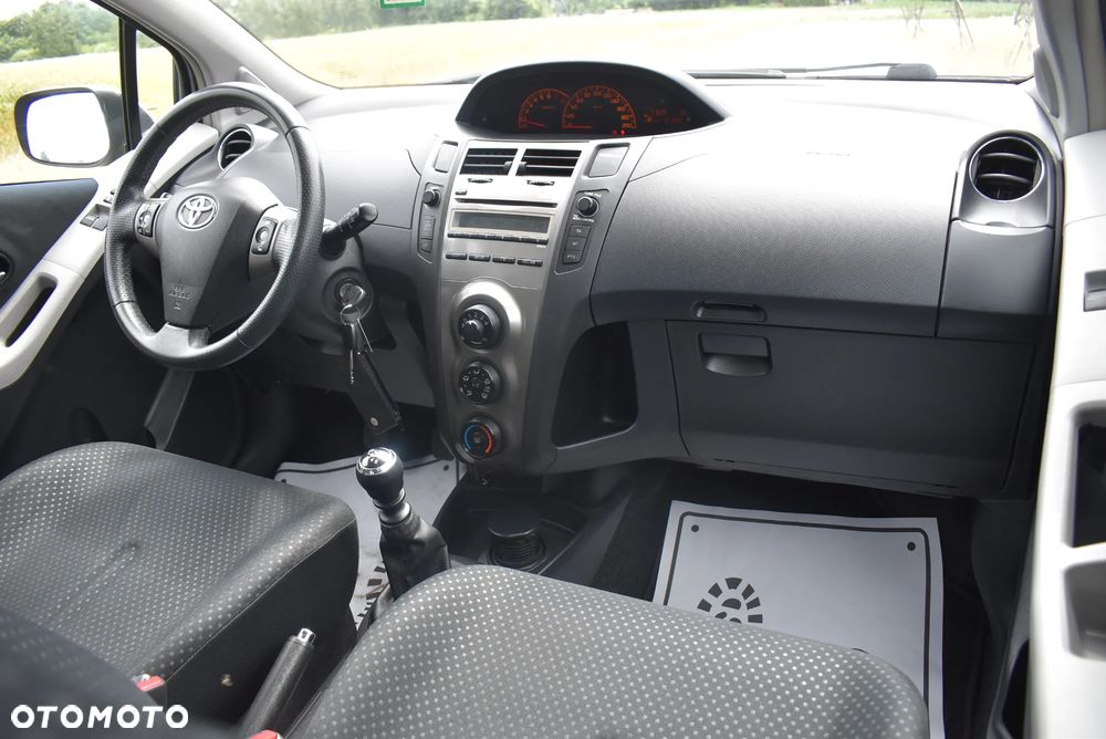 Toyota Yaris 1.33 VVT-i Life - 28