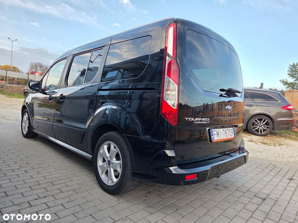 Ford Tourneo Connect Grand - 11