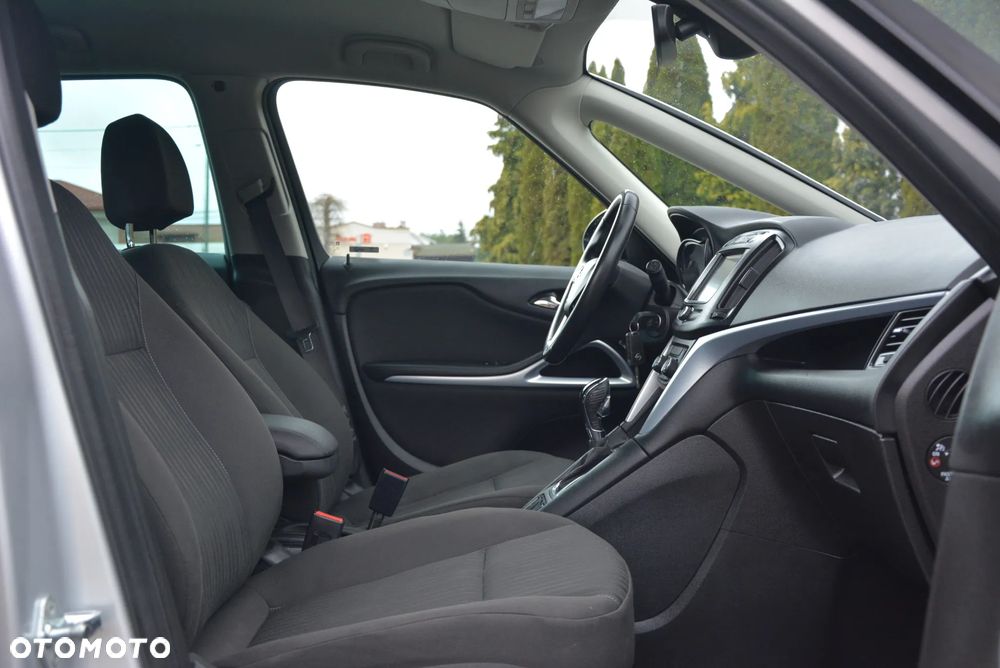 Opel Zafira 2.0 D Automatik 130 kW Edition - 28