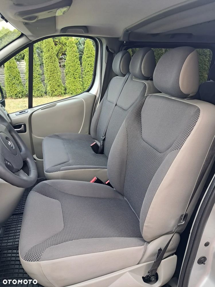 Opel Vivaro L2H1 2.9t - 8