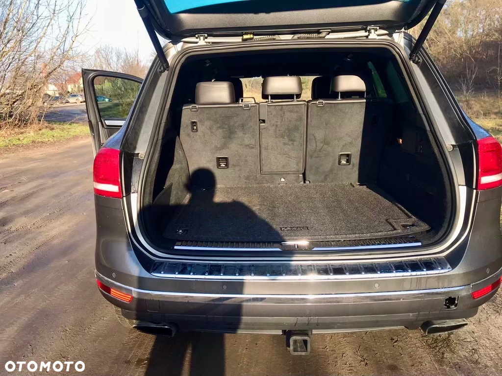 Volkswagen Touareg - 12