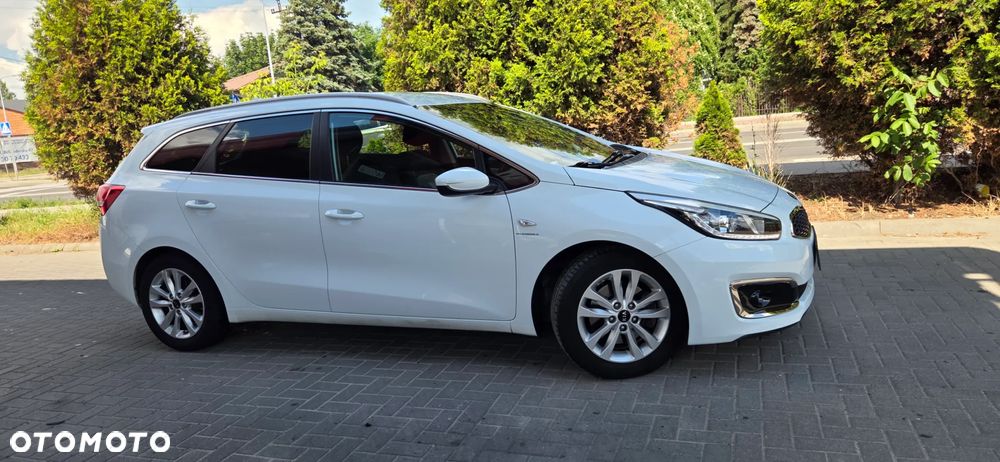 Kia Ceed 1.6 GDI Platinum Edition - 17