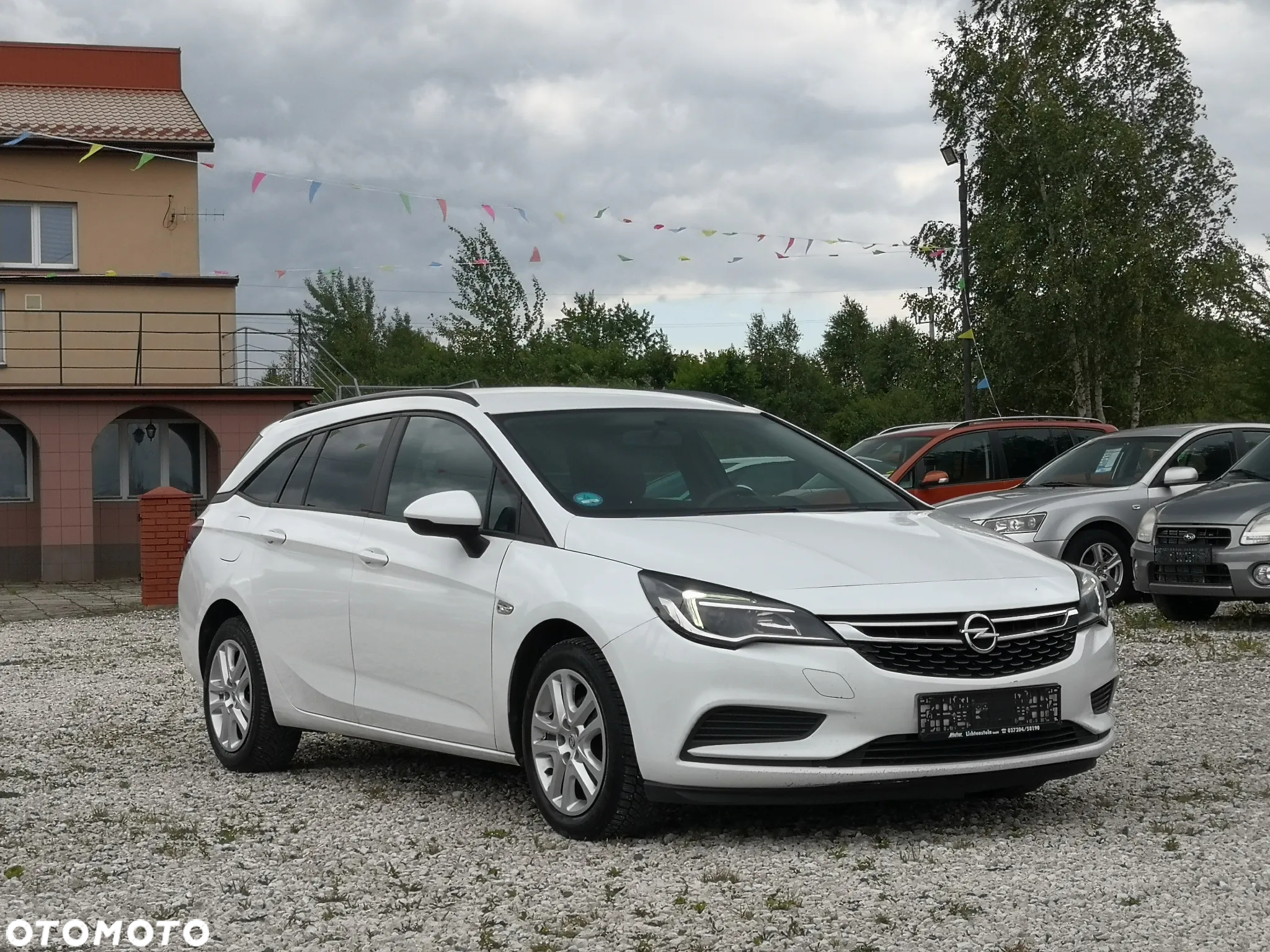 Opel Astra 1.6 D (CDTI) Sports Tourer Edition - 9