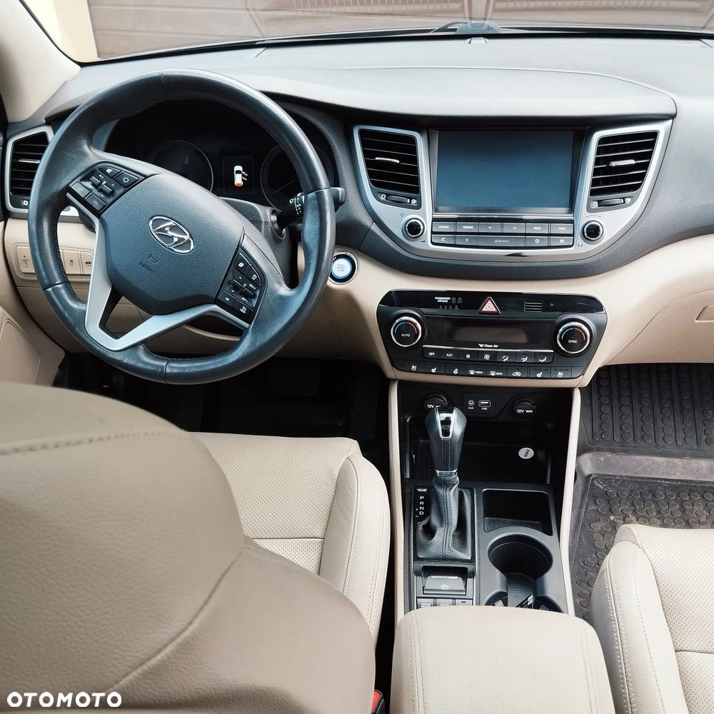 Hyundai Tucson 2.0 CRDI Premium 4WD - 13