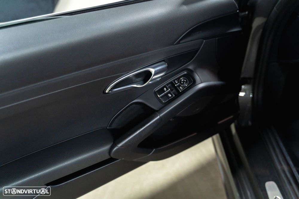 Porsche 718 Cayman 2.0 PDK - 18