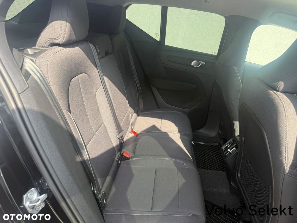 Volvo XC 40 - 30