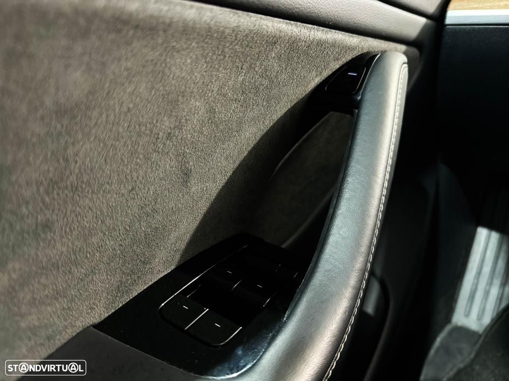 Tesla Model 3 Performance Dual Motor AWD - 41