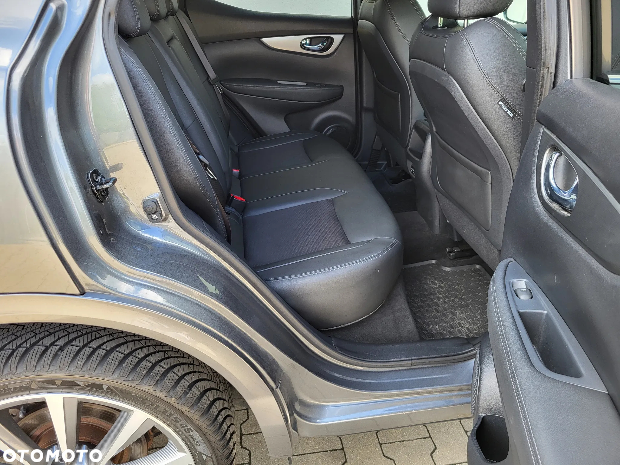 Nissan Qashqai 1.3 DIG-T DCT N-TEC - 8