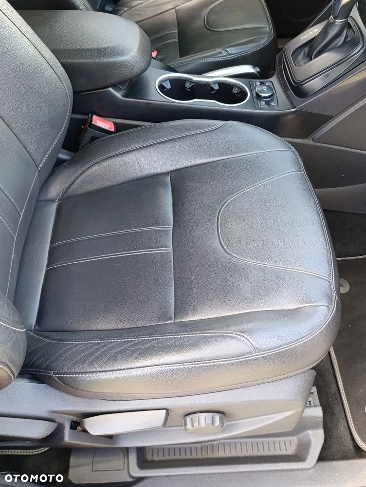 Ford Kuga 2.0 TDCi 4x4 Titanium - 19