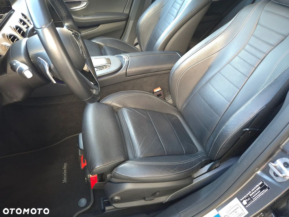 Mercedes-Benz Klasa E 220 d 9G-TRONIC - 39