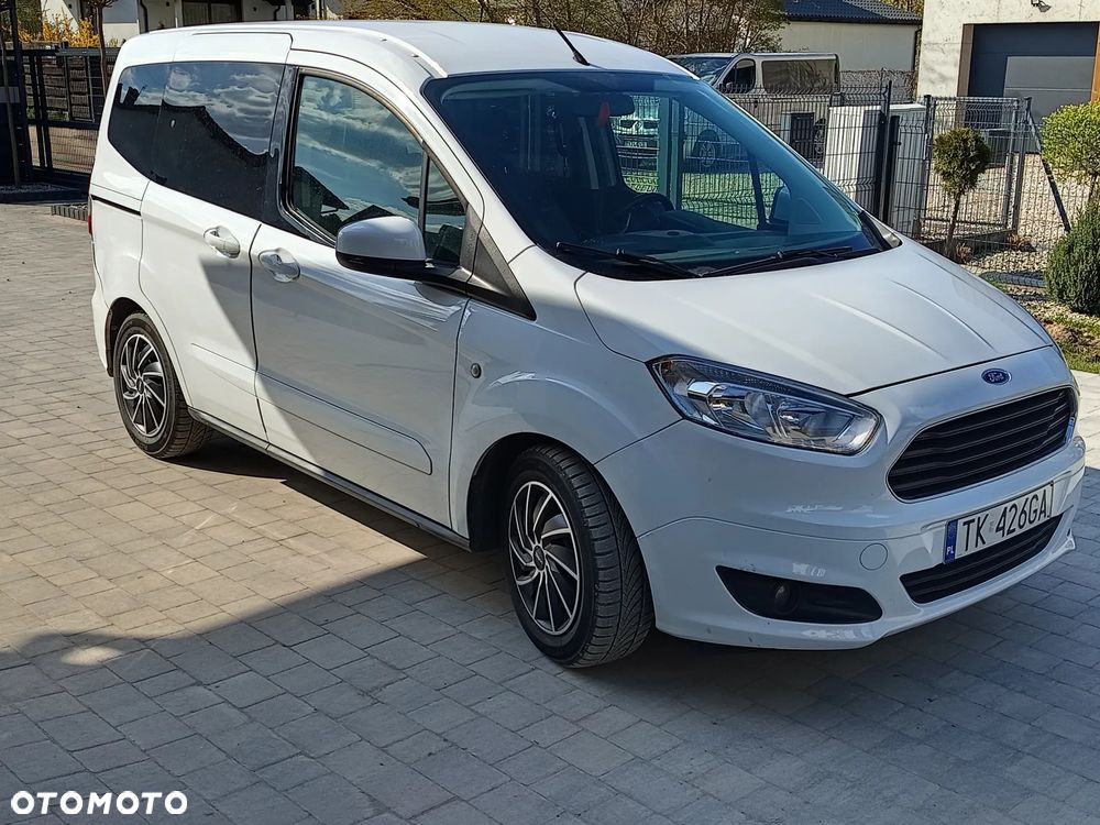 Ford Tourneo Courier - 2