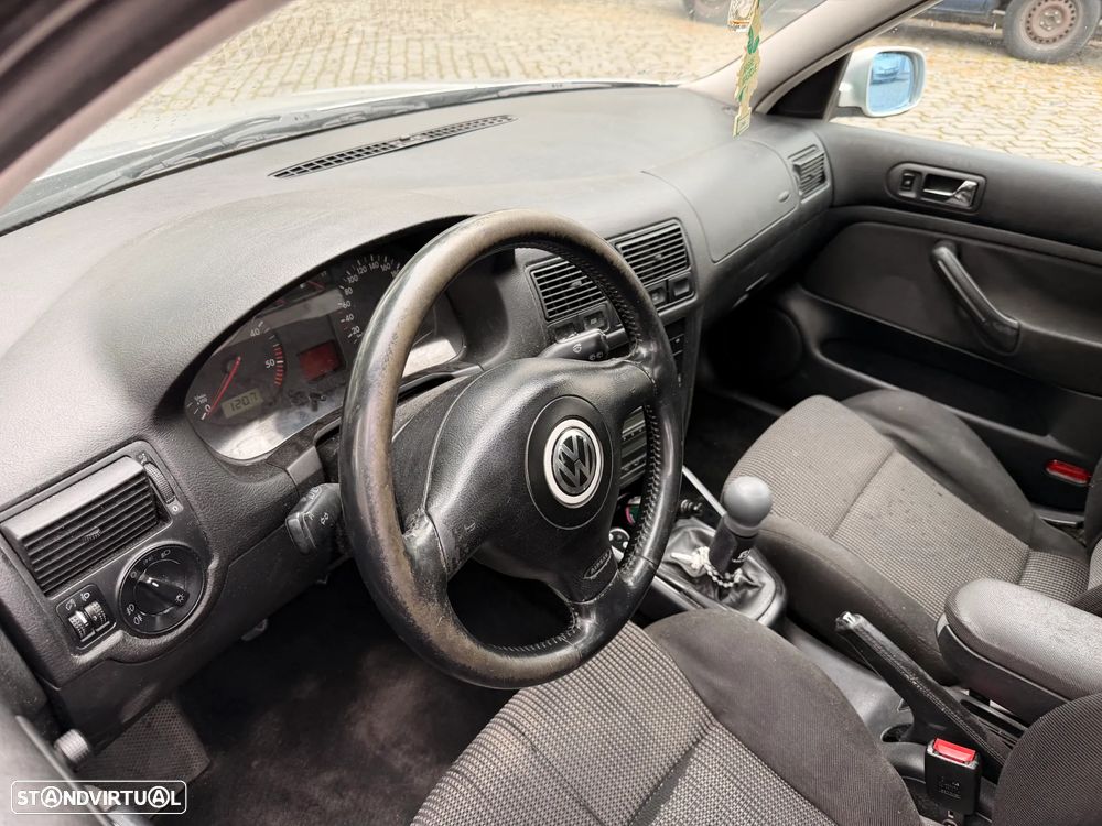 VW Golf 1.9 TDi Highline - 10