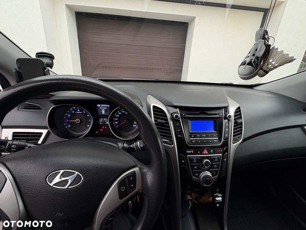 Hyundai i30 1.4 Comfort - 8