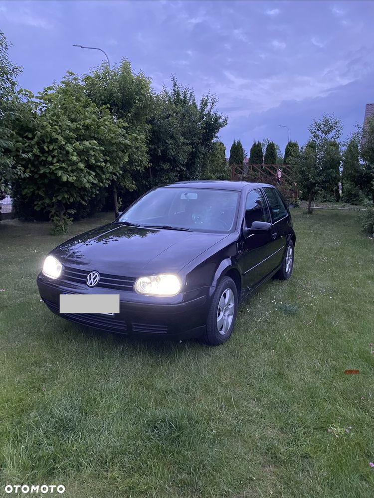 Volkswagen Golf 1.4 Basis - 1
