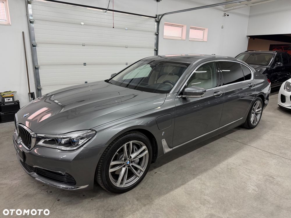 BMW Seria 7 - 1