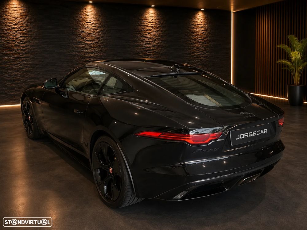 Jaguar F-Type 2.0 i4 R-Dynamic Black - 6