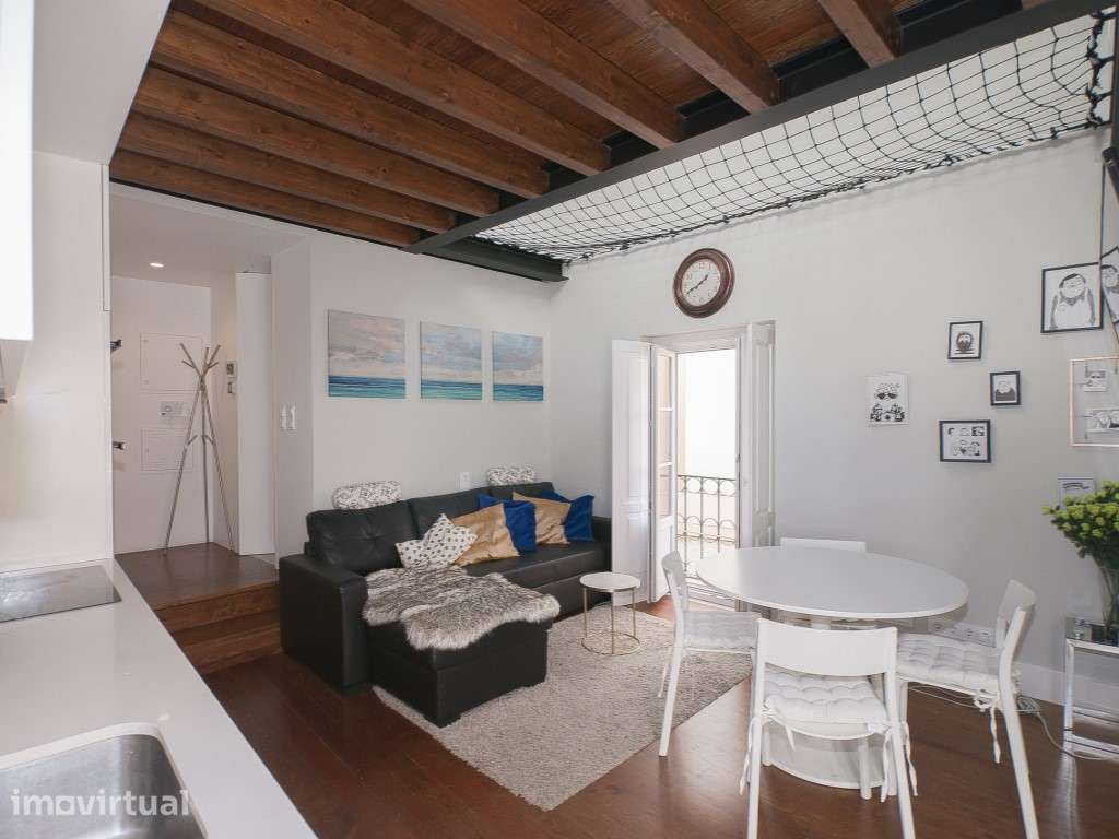 Apartamento Loft Duplex T1+1 junto ao museu do Fado! - Grande imagem: 2/15