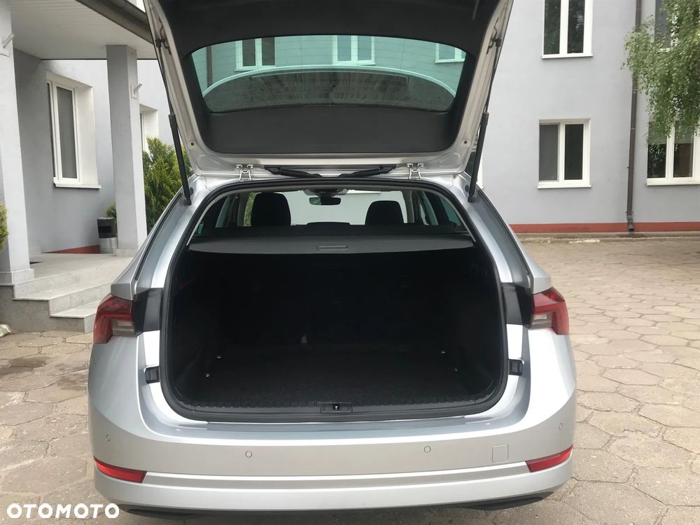 Skoda Octavia 2.0 TDI Style DSG - 17