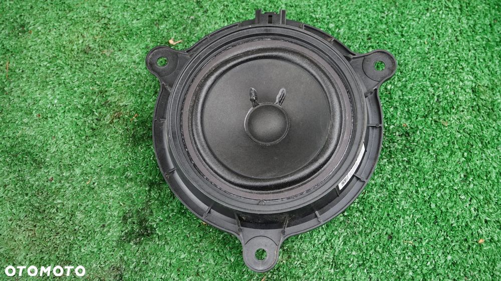 Mazda 3 6 CX-3 CX-5 glosnik tylny  BOSE GHR166960 tyl - 1