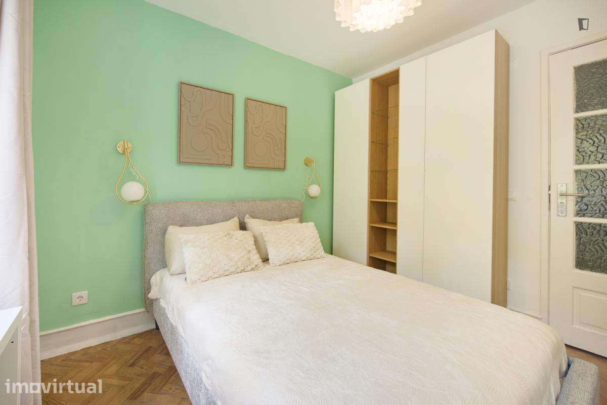 Quarto - localizado em Roma-Areeiro Lisbon - Grande imagem: 4/26