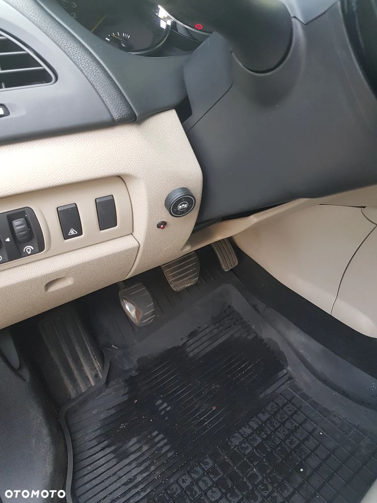 Renault Fluence - 8