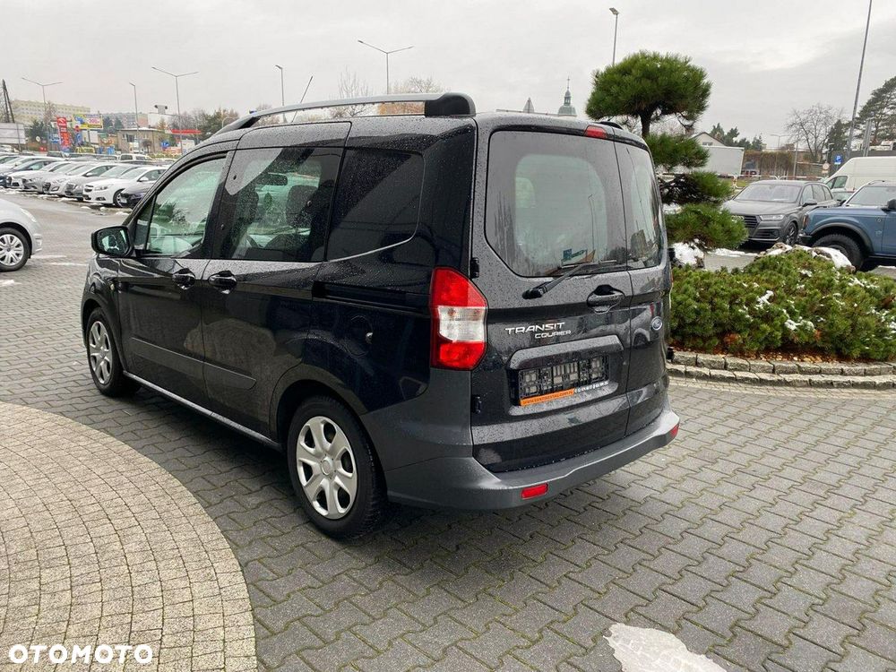 Ford Transit Courier - 5