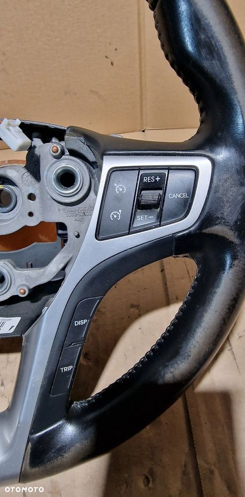 KIEROWNICA MULTIFUNKCJA ŁOPATKI SKÓRA HYUNDAI i40 - 6