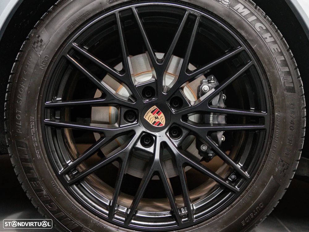 Porsche Cayenne Coupé E-Hybrid Black Edition - 19
