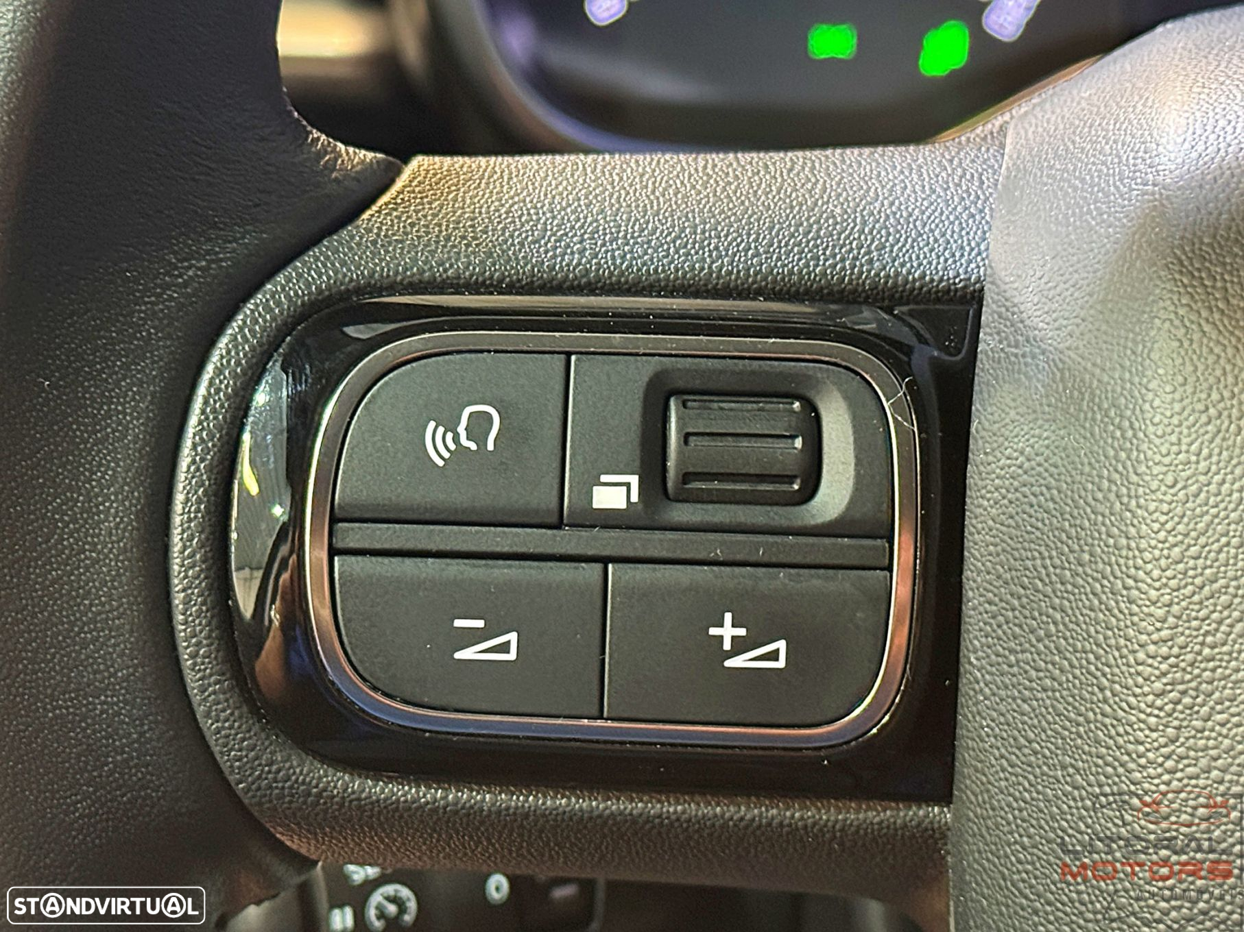 Citroën C3 1.2 PureTech Shine Pack - 22