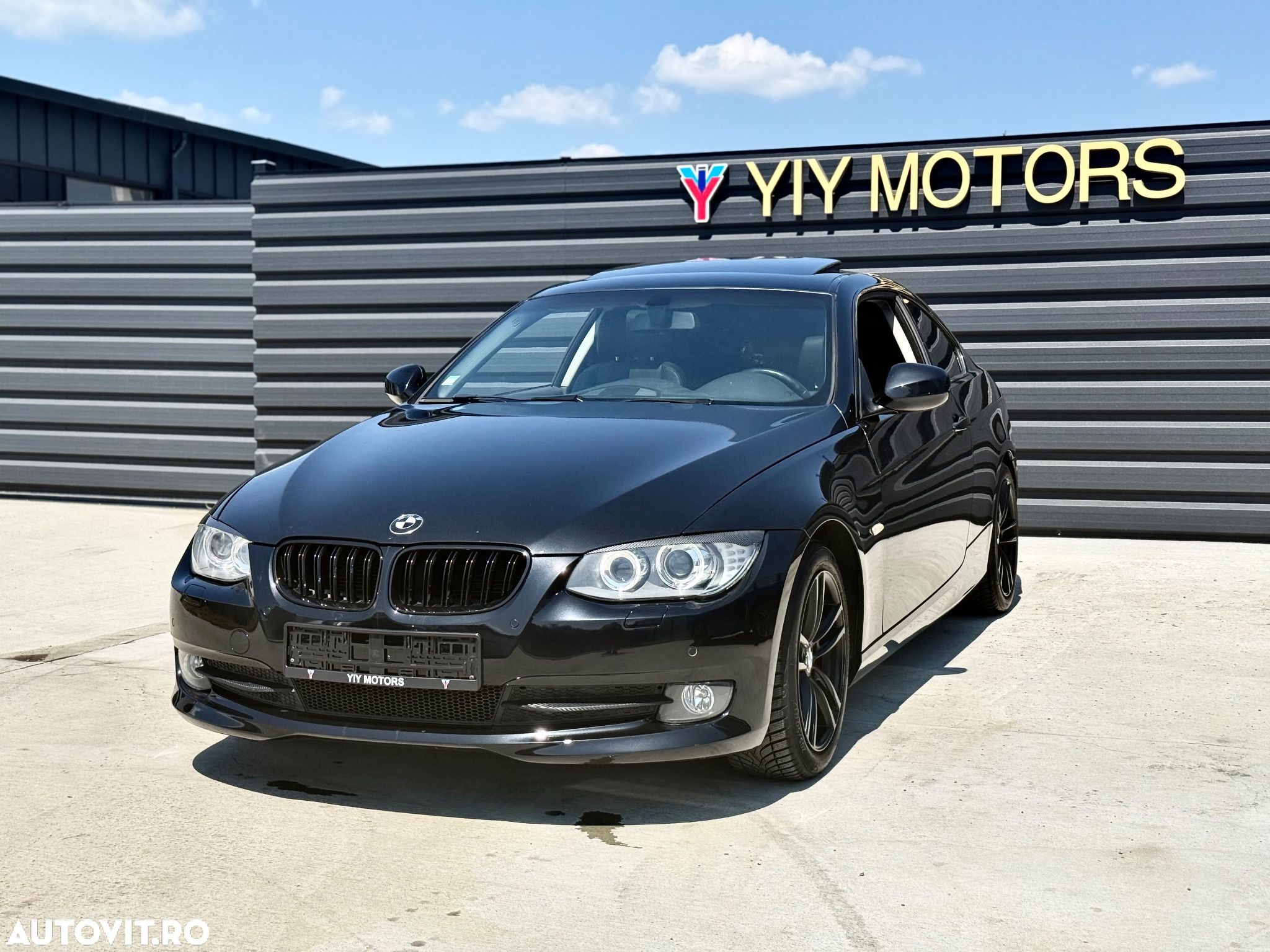 BMW Seria 3 320i Aut. - 1