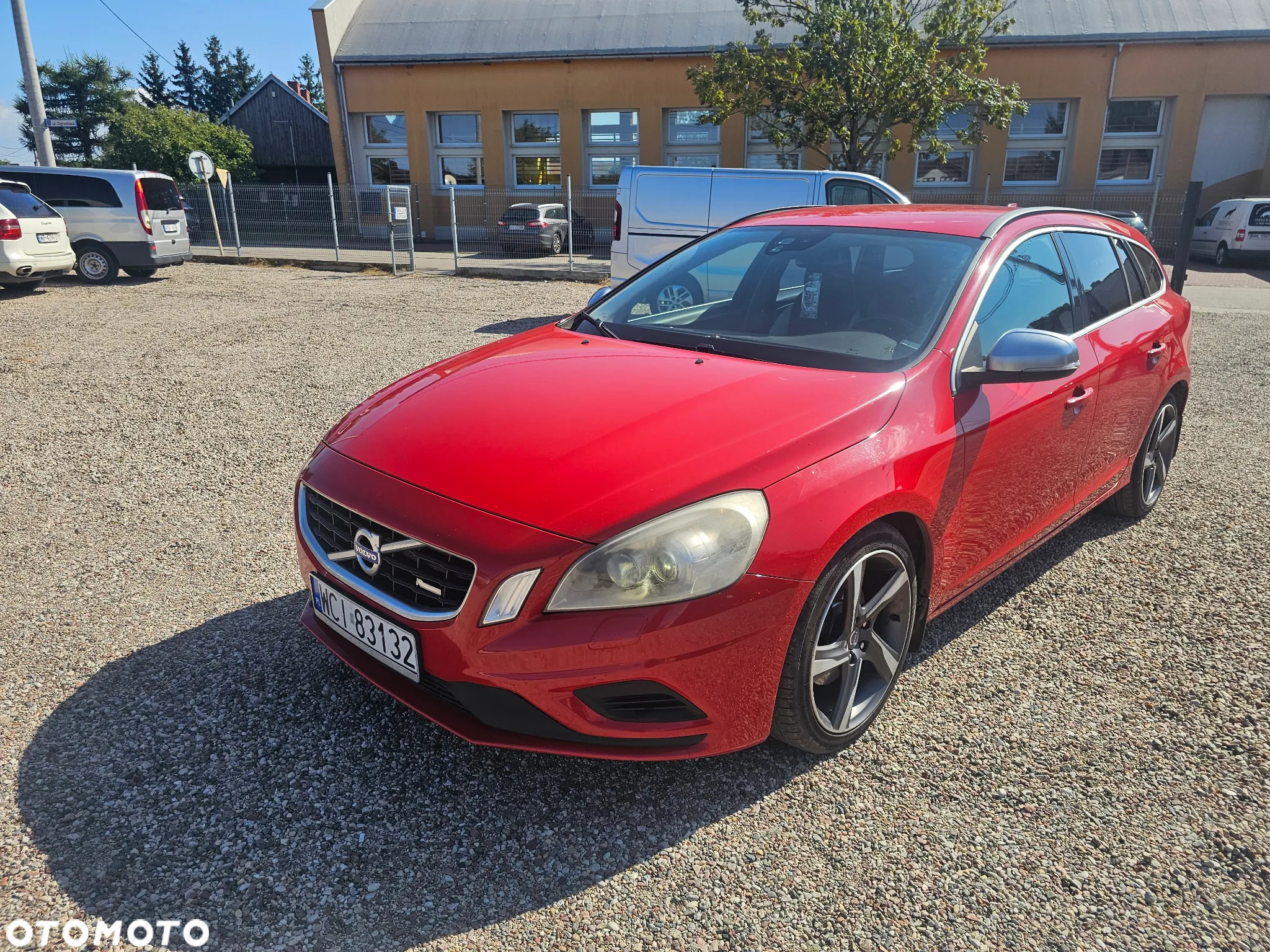 Volvo V60 D2 R-Design - 17