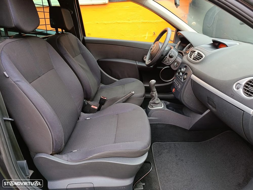 Renault Clio 1.5 DCI Dinamique - 6