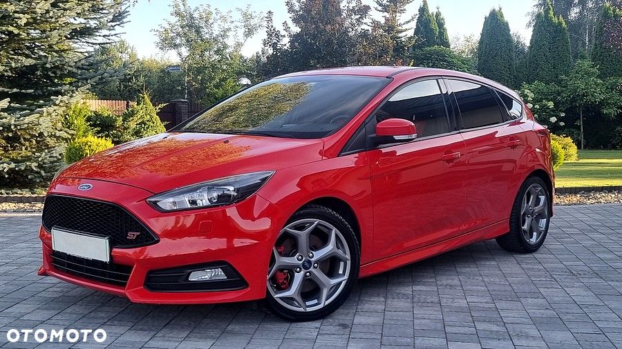 Ford Focus 2.0 EcoBoost ST mit Leder-Sport-Paket - 3
