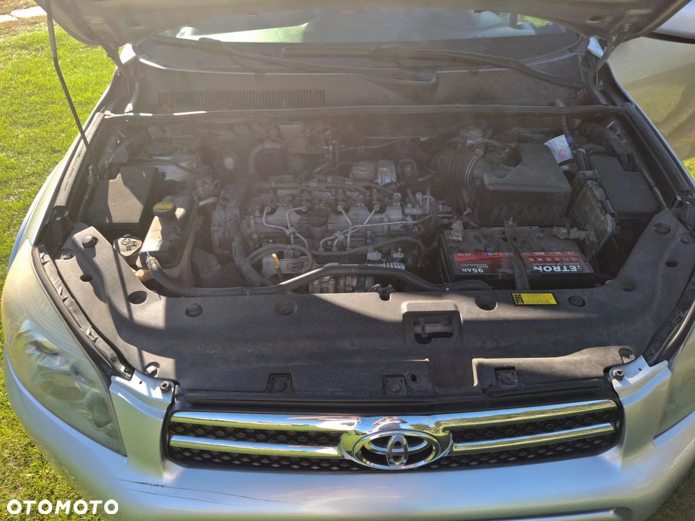 Toyota RAV4 2.2 D-4D X - 10