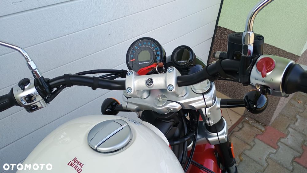 Royal Enfield Super Meteor - 22