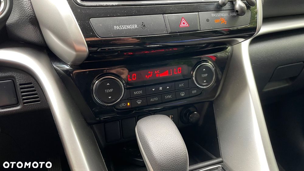 Mitsubishi Eclipse Cross 1.5 T GPF Instyle CVT 4WD - 15