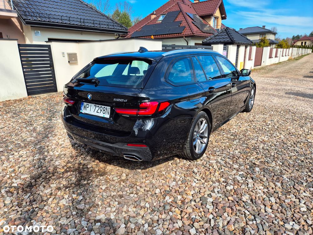 BMW Seria 5 520d M Sport - 6