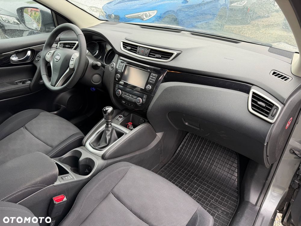 Nissan Qashqai 1.6 DIG-T N-Connecta - 38