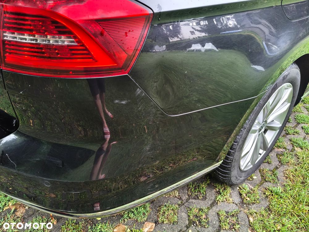 Volkswagen Passat - 13