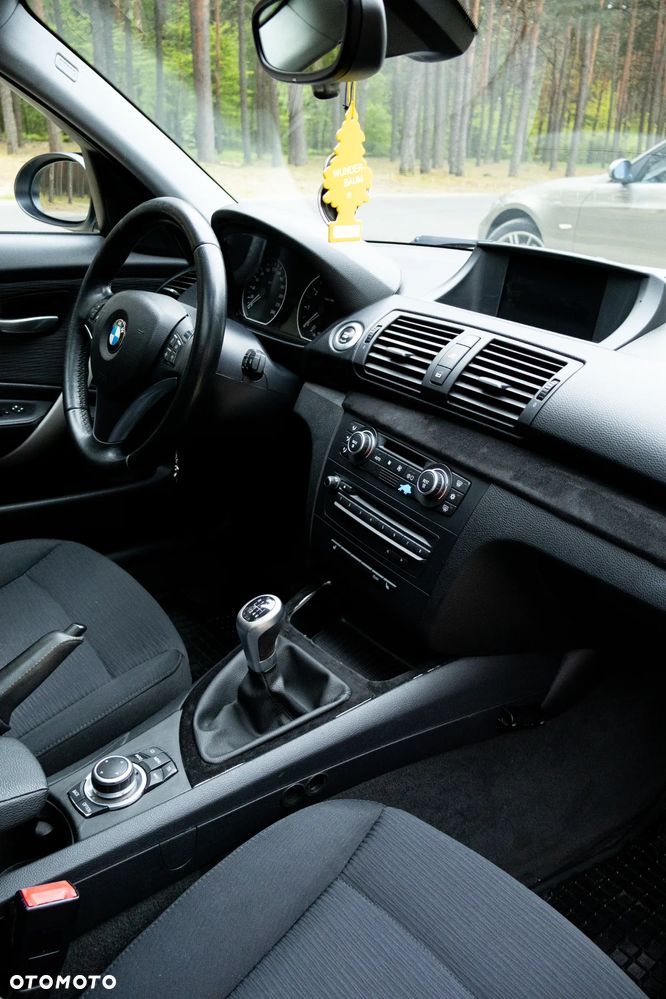 BMW Seria 1 116i - 10