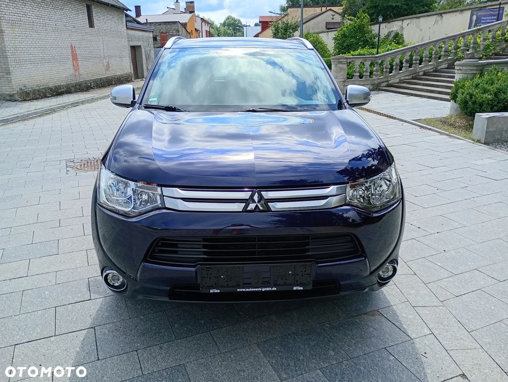 Mitsubishi Outlander 2.0 2WD Inform - 12