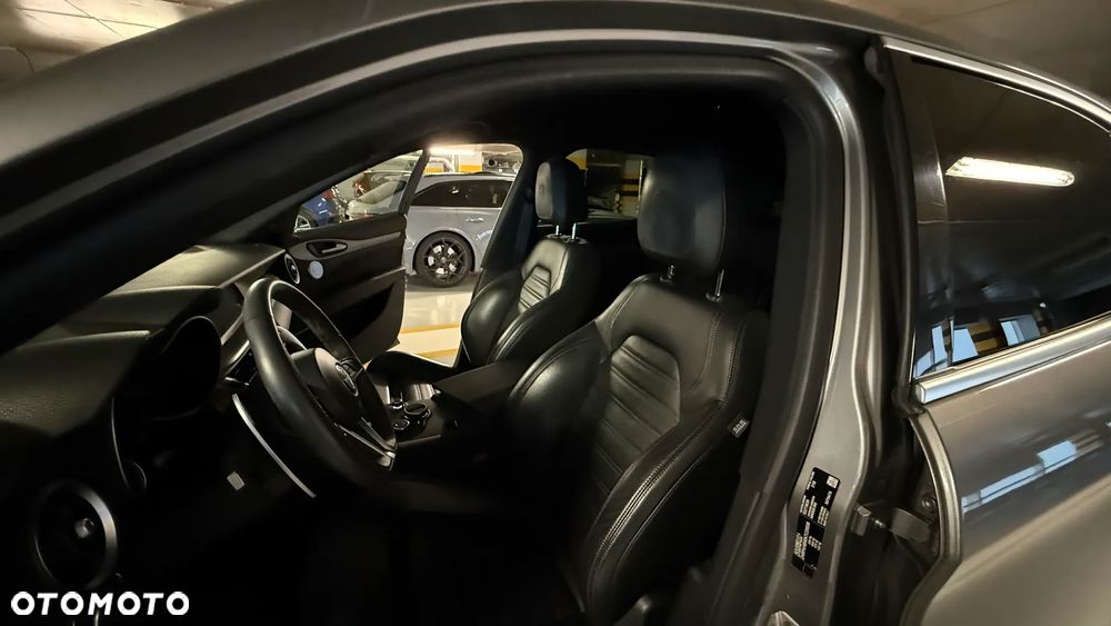 Alfa Romeo Stelvio 2.0 Turbo Executive Q4 - 8